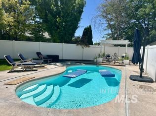 1977 Tamarack Loop, Twin Falls, ID 83301