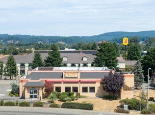 1875 Riverwalk Dr, Fortuna, CA 95540