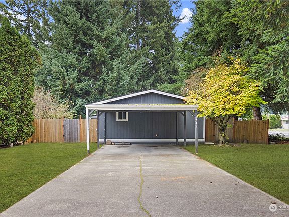 4th image of 6742 5th Court SE