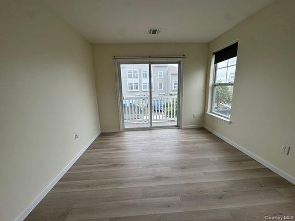 5th image of 169 Sea Grass Ln Floor 2