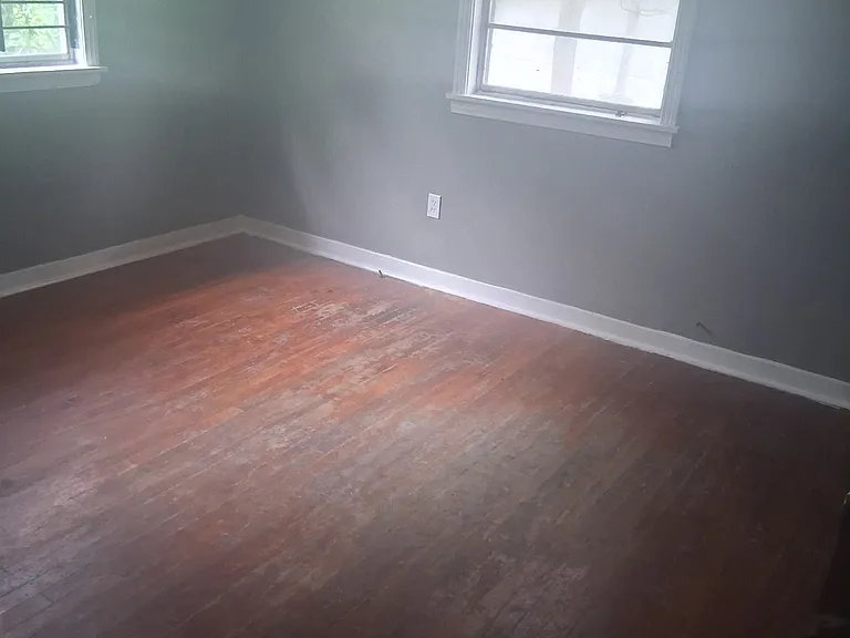 2821 Tara Rd — Photo 3