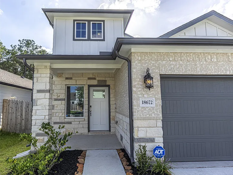18672 Presswood Way — Photo 2