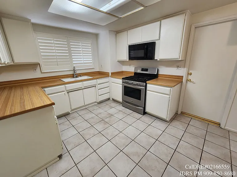 124 E Colorado Blvd #A — Photo 10