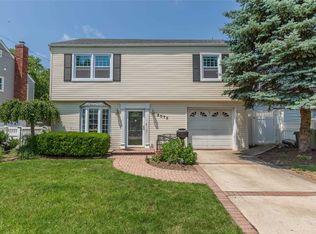 2072 Hendricks Ave, Bellmore, NY 11710