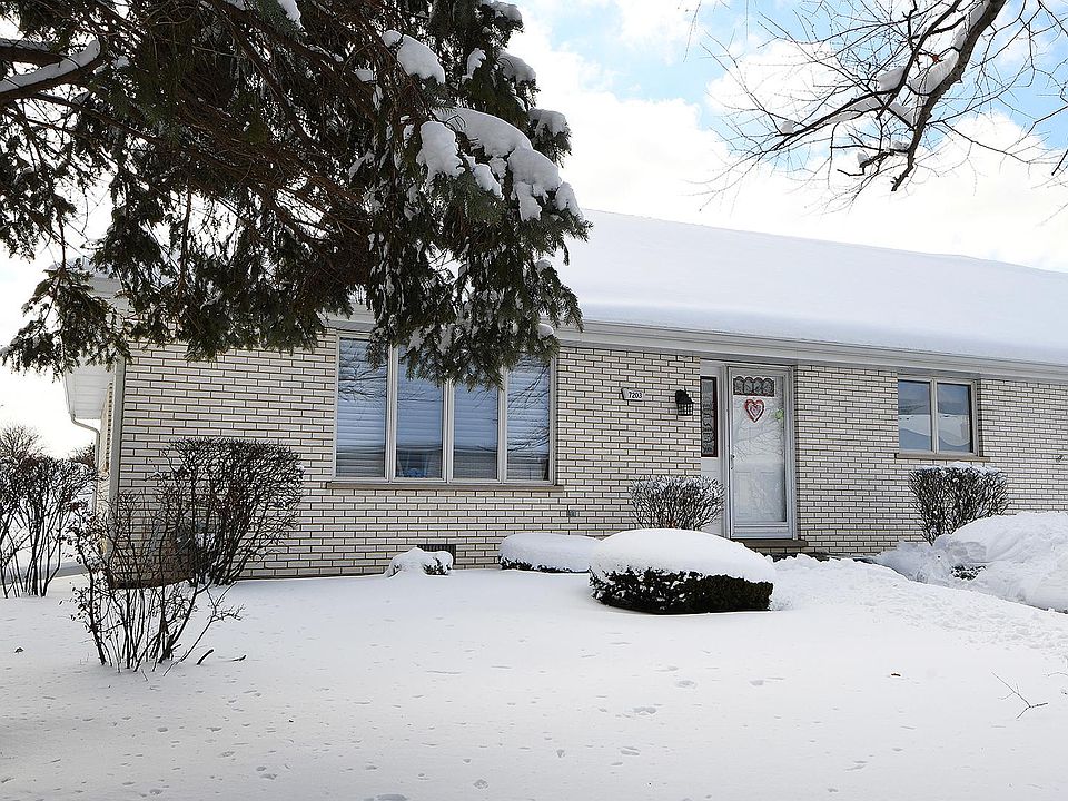 1st image of 7203 W 152nd Pl #23