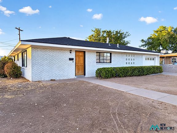 3rd image of 805 N Plains Park Dr