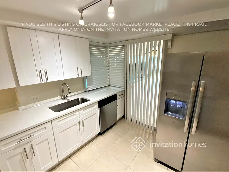 1250 SW 9th Ter — Photo 6