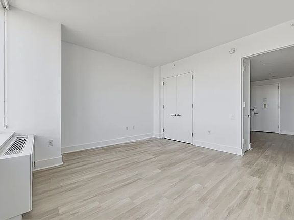 5th image of 86 Fleet Pl APT 22B