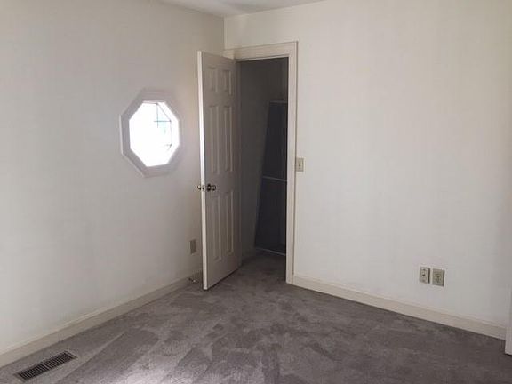 4th image of 2137 Fairfax Ave APT 6