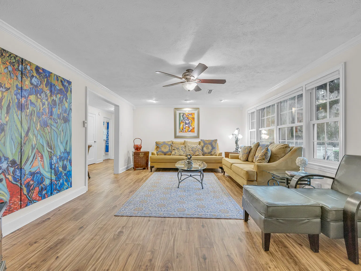 2 bed, 1196 sqft, $2,250 — Photo 2