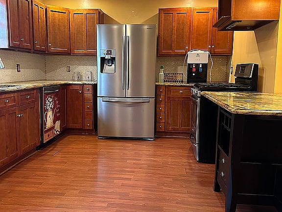 Kitchen - Granite Countertop