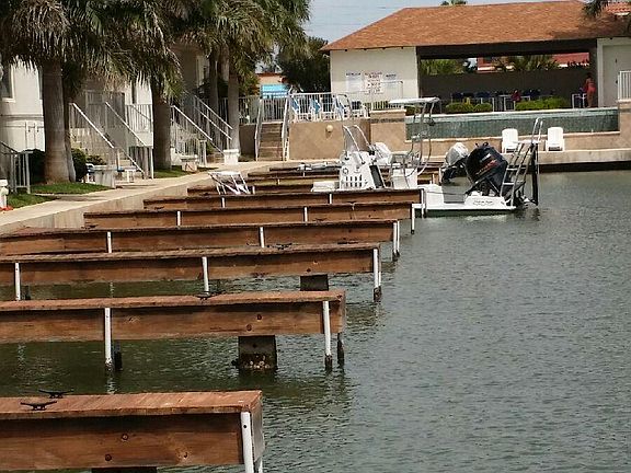4th image of 5909 Padre Blvd