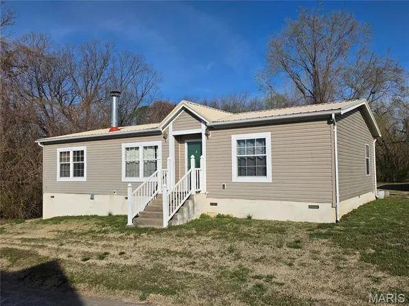 801 Memorial Dr, Sainte Genevieve, MO 63670