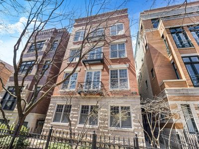 2838 N Burling St APT 2, Chicago, IL, 60657