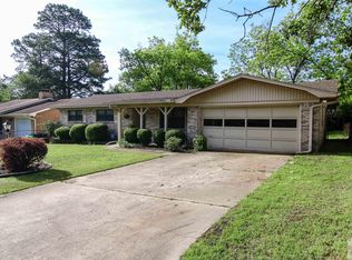 14 S Hermitage Dr, Texarkana, AR 71854