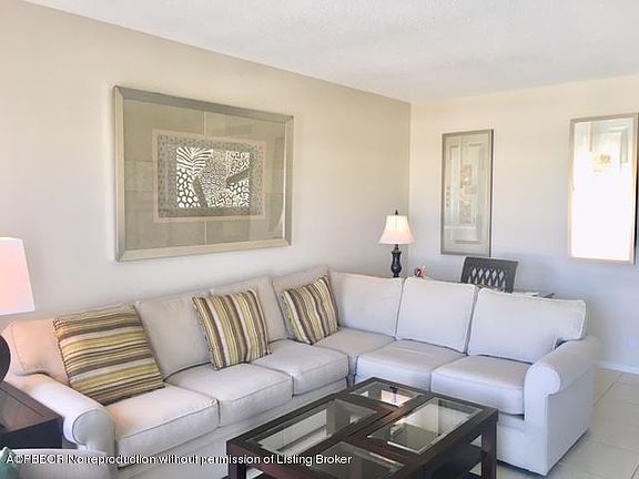 3rd image of 3230 S Ocean Blvd #D509