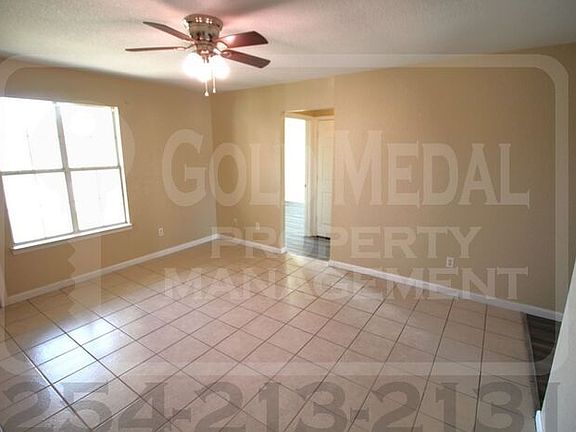 3rd image of 3410 Cantabrian Dr APT A