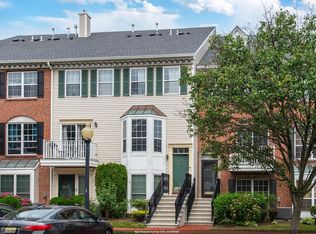 40 Buttonwood St, Jersey City, NJ 07305