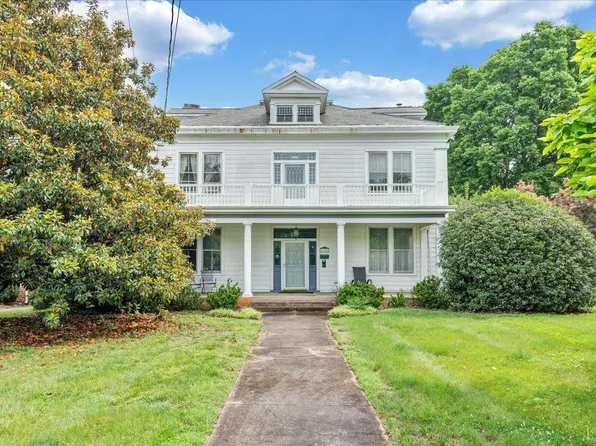 2106 Rivermont Ave, Lynchburg, VA 24503