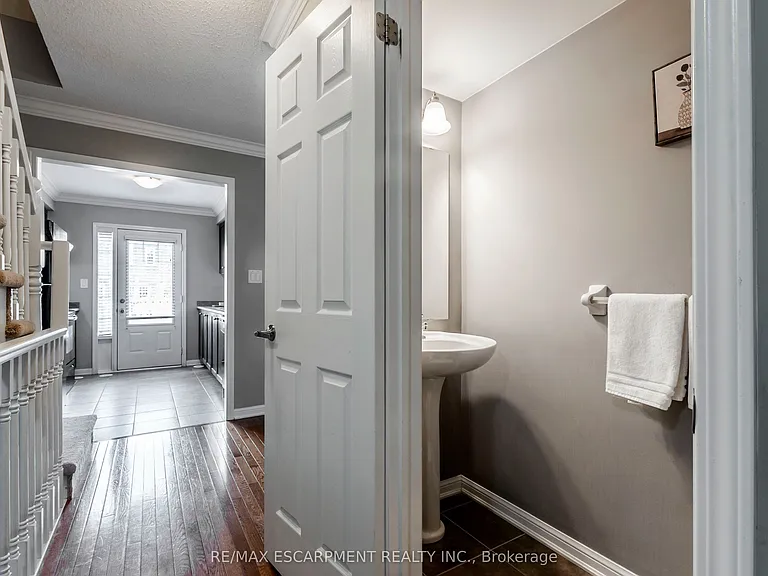 280 Wetenhall Lndg — Photo 15