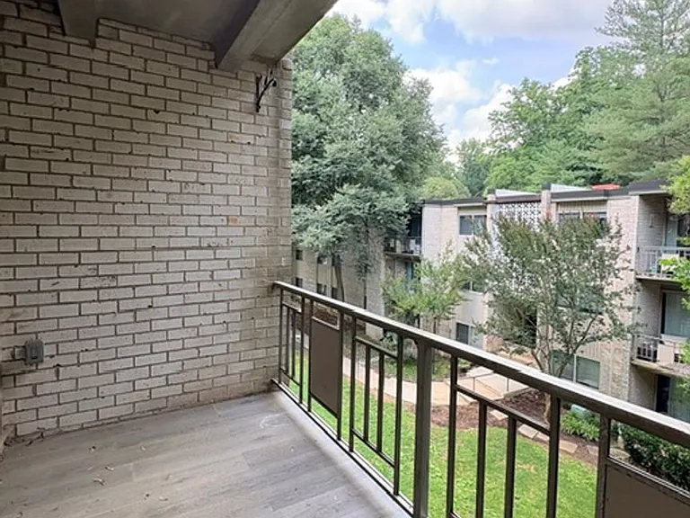 12403 Braxfield Ct #12 — Photo 15