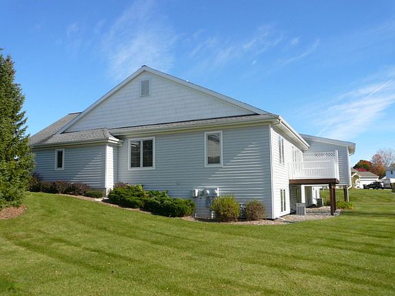 5th image of 310 Shoreside North Dr SE #7