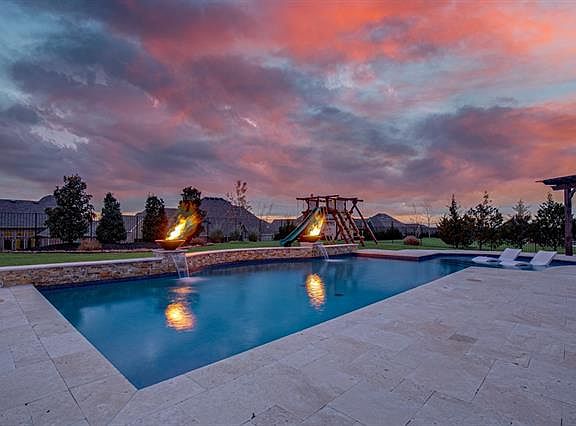 4th image of 521 Limmerhill Dr