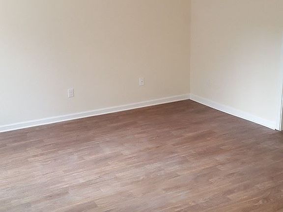 2nd image of 2653 Parkside Way