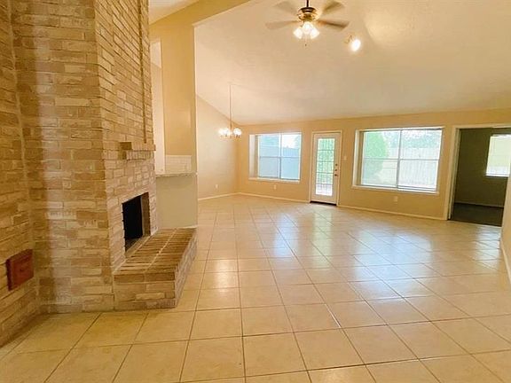 3rd image of 5534 Oak Falls Dr