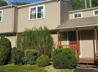 351 New London Ave, Warwick, RI 02886