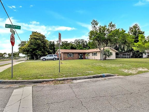 2nd image of 1503 Melody Ln