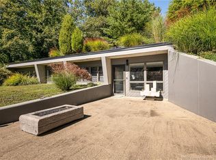 6004 Woodsview Ct, Floyds Knobs, IN 47119