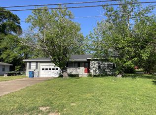 1105 S Palestine St, Athens, TX 75751