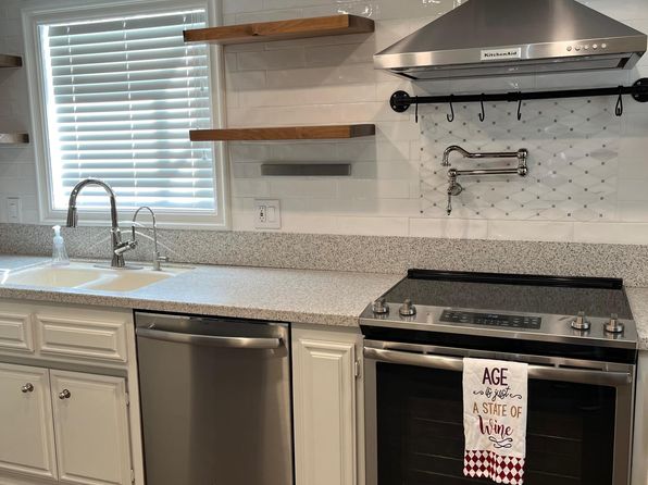 1674 Eucalyptus Dr UNIT A