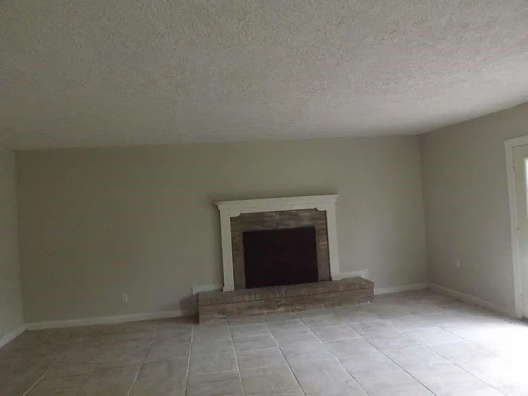 501 S Holmes St — Photo 8