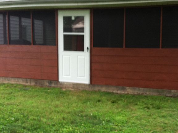 Screened in porch
