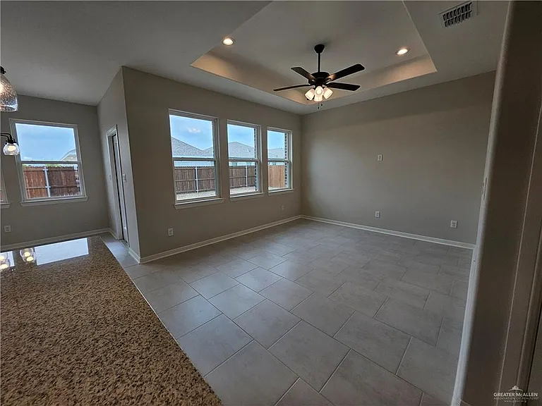 3005 Grace St — Photo 3