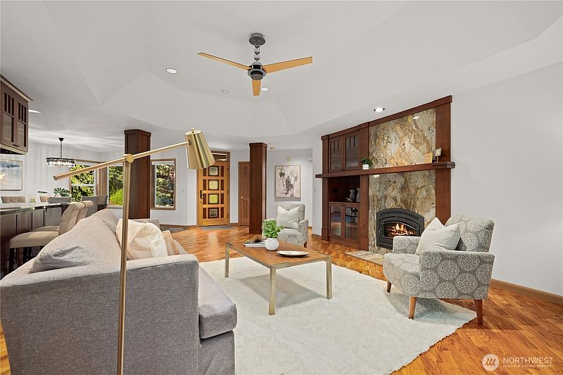 5th image of 16625 178th Avenue NE