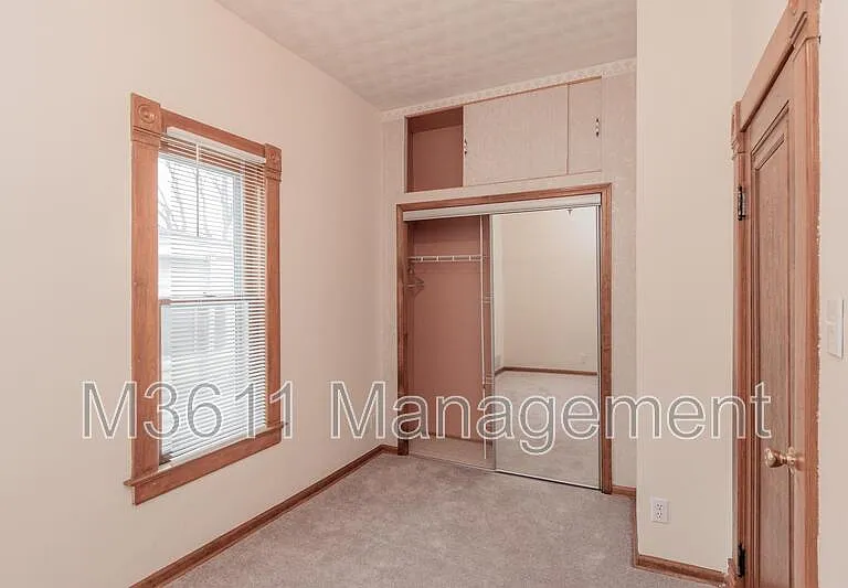 446 E St — Photo 14