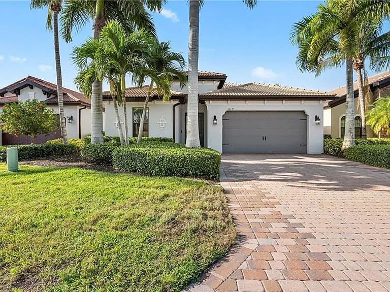 11195 Saint Roman Way — Photo 26