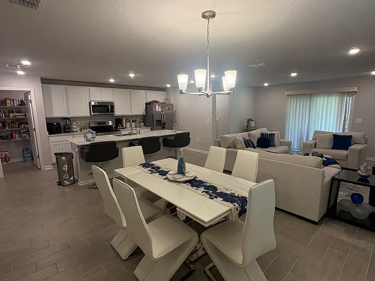 5262 Sawmill Point Way — Photo 3