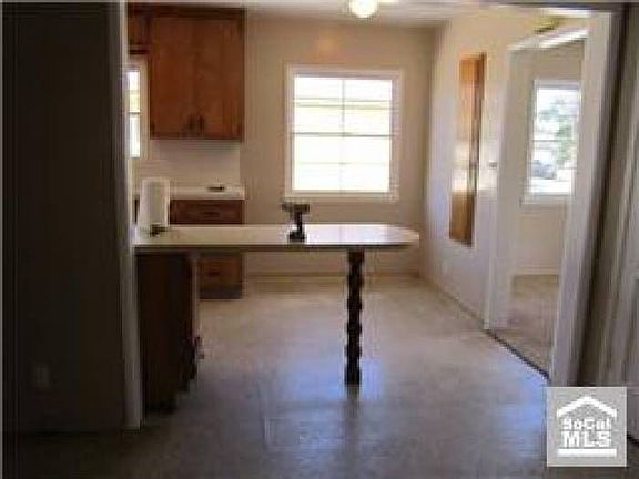 Kitchen / Dining Area