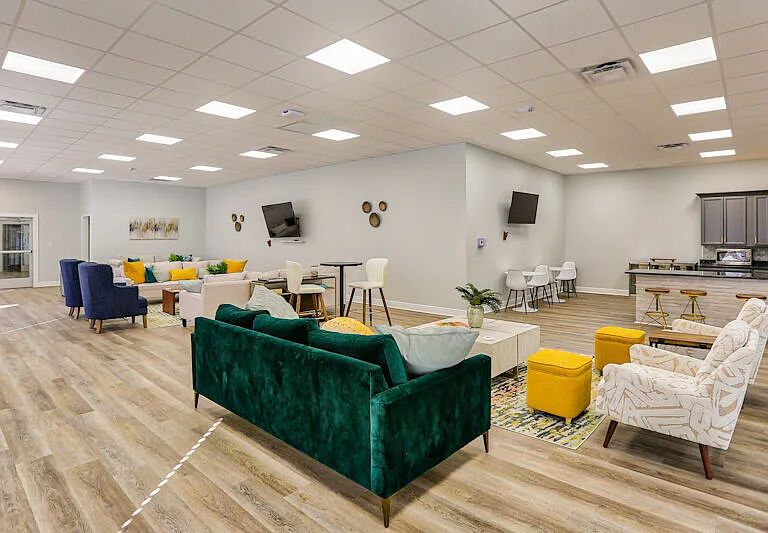LTL Royal Palms Baton Rouge MT LLC — Photo 5