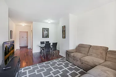 Rented by Cargon Realty