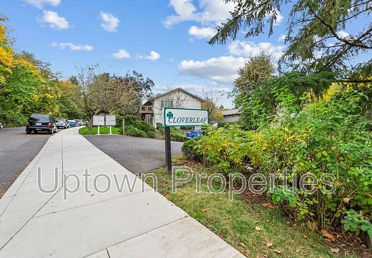 1420 SW Bertha Blvd #C1 — Photo 1