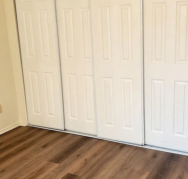 4916 Rosewood Ave — Photo 6