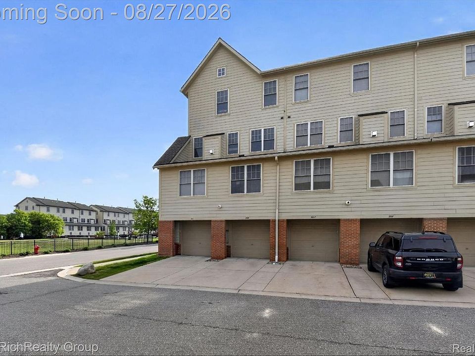 209 Amys Walk, photo 28