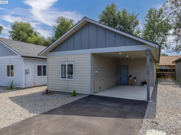 2108 True Ave, La Grande, OR 97850