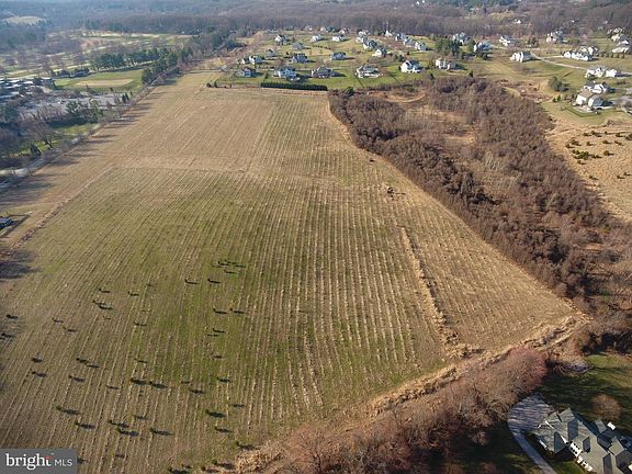 3rd image of 13701 Blenheim Rd N