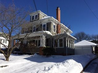 79 Roslyn Ave, Providence, RI 02908